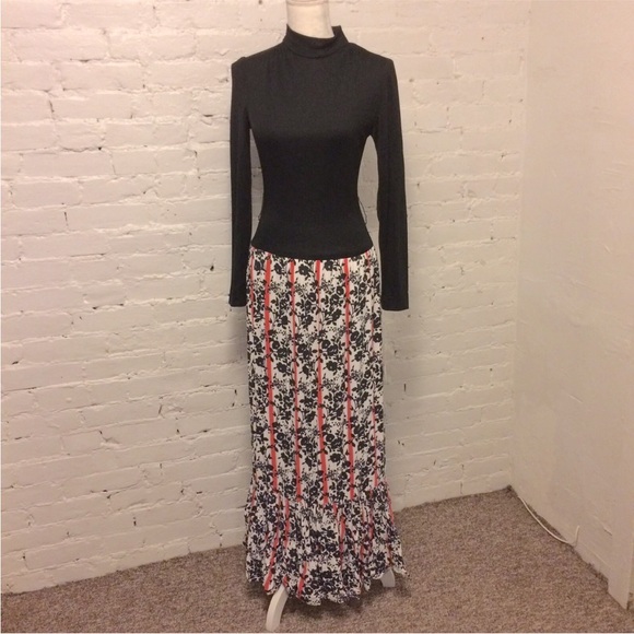 Saks Fifth Avenue Dresses & Skirts - NWT Victor Costa Romantica long sleeve maxi dress hostess black red size 4-6